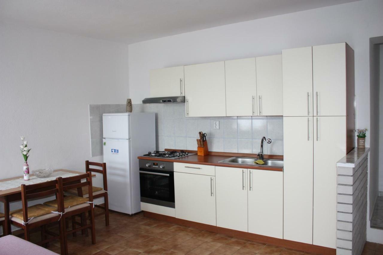 Apartmani Mila 斯塔利格拉德-帕克利尼卡 外观 照片