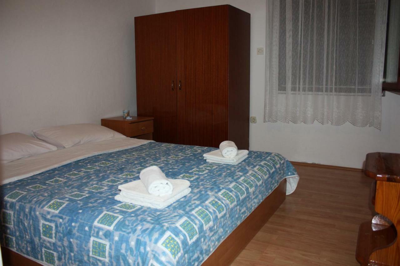Apartmani Mila 斯塔利格拉德-帕克利尼卡 外观 照片